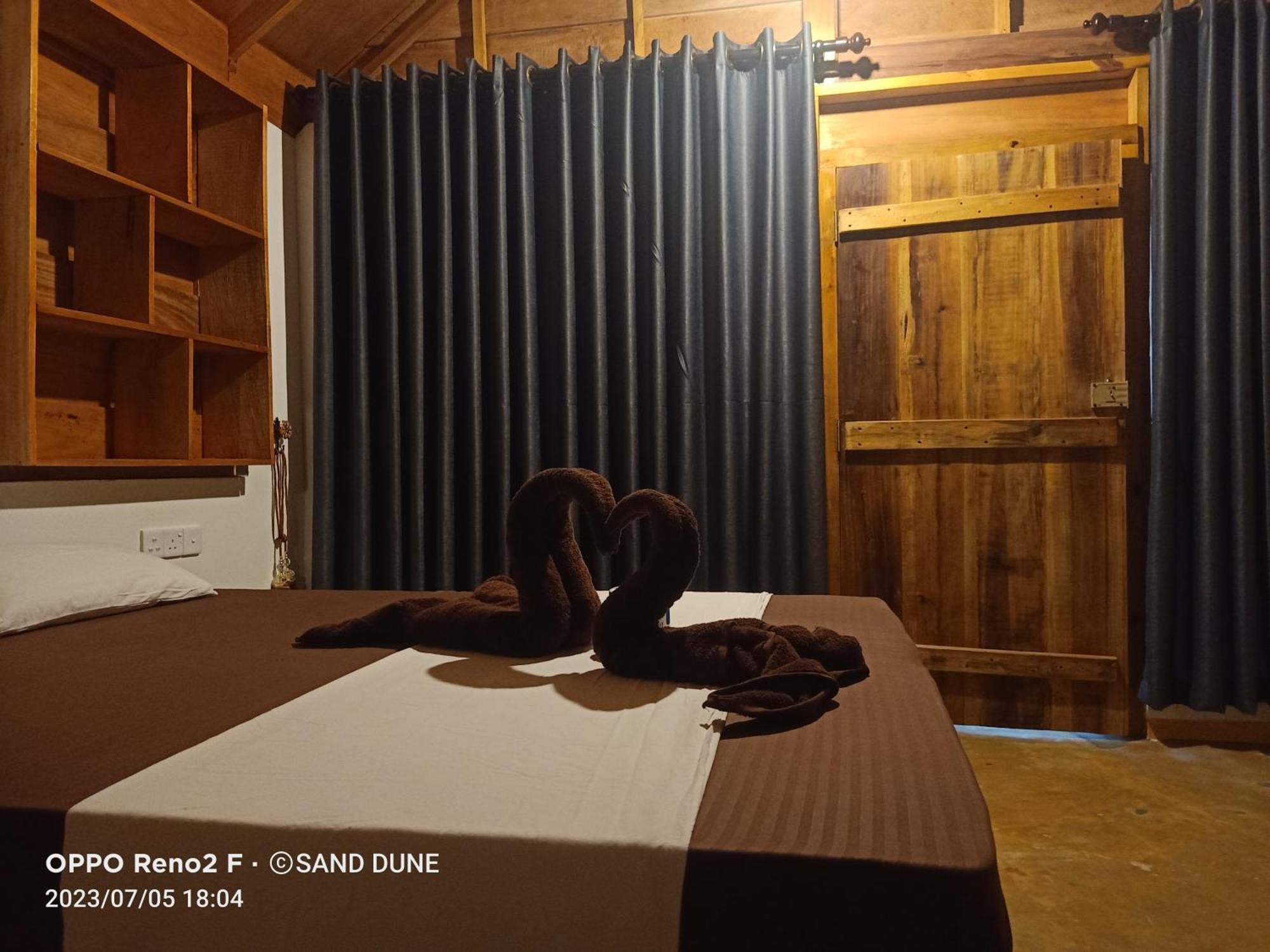 Sand Dune Beach Resort & Surf Camp Arugam Bay Exterior foto