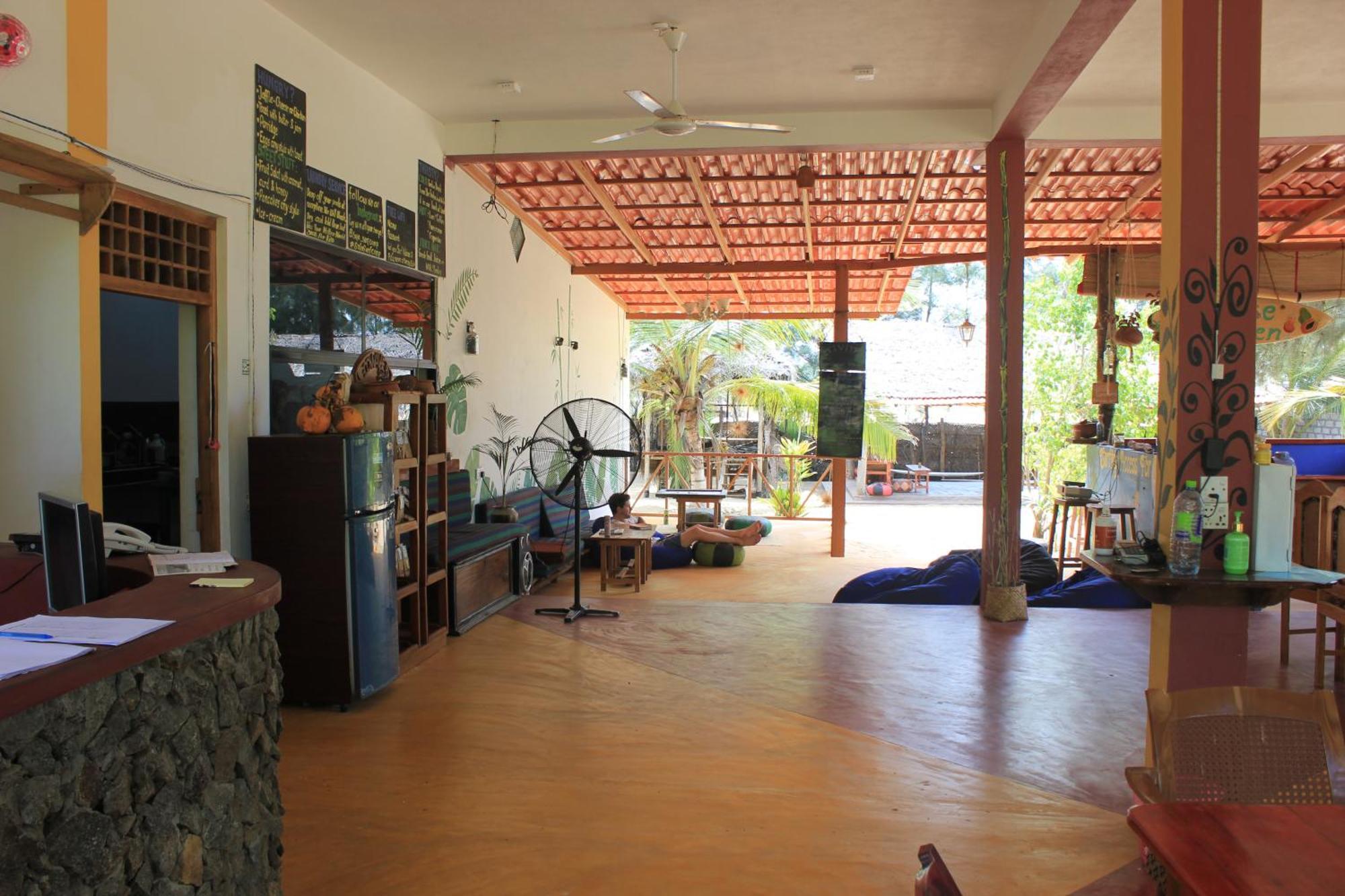 Sand Dune Beach Resort & Surf Camp Arugam Bay Exterior foto