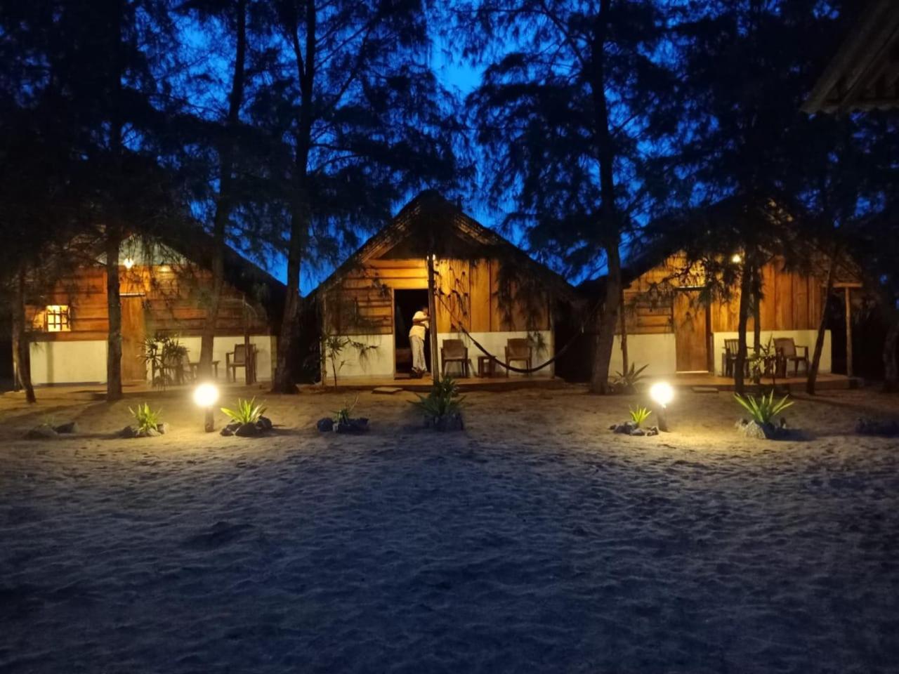 Sand Dune Beach Resort & Surf Camp Arugam Bay Exterior foto