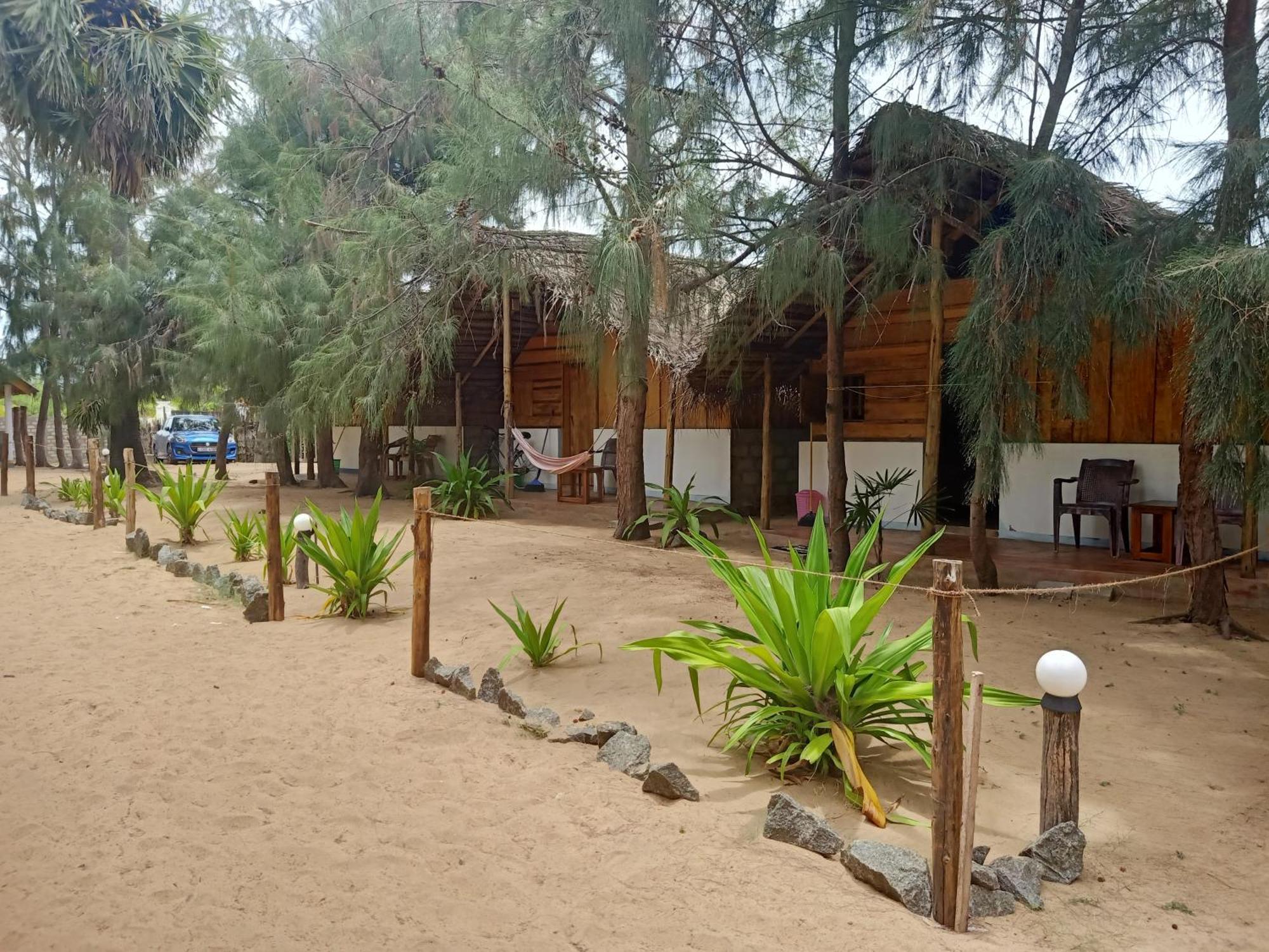 Sand Dune Beach Resort & Surf Camp Arugam Bay Exterior foto