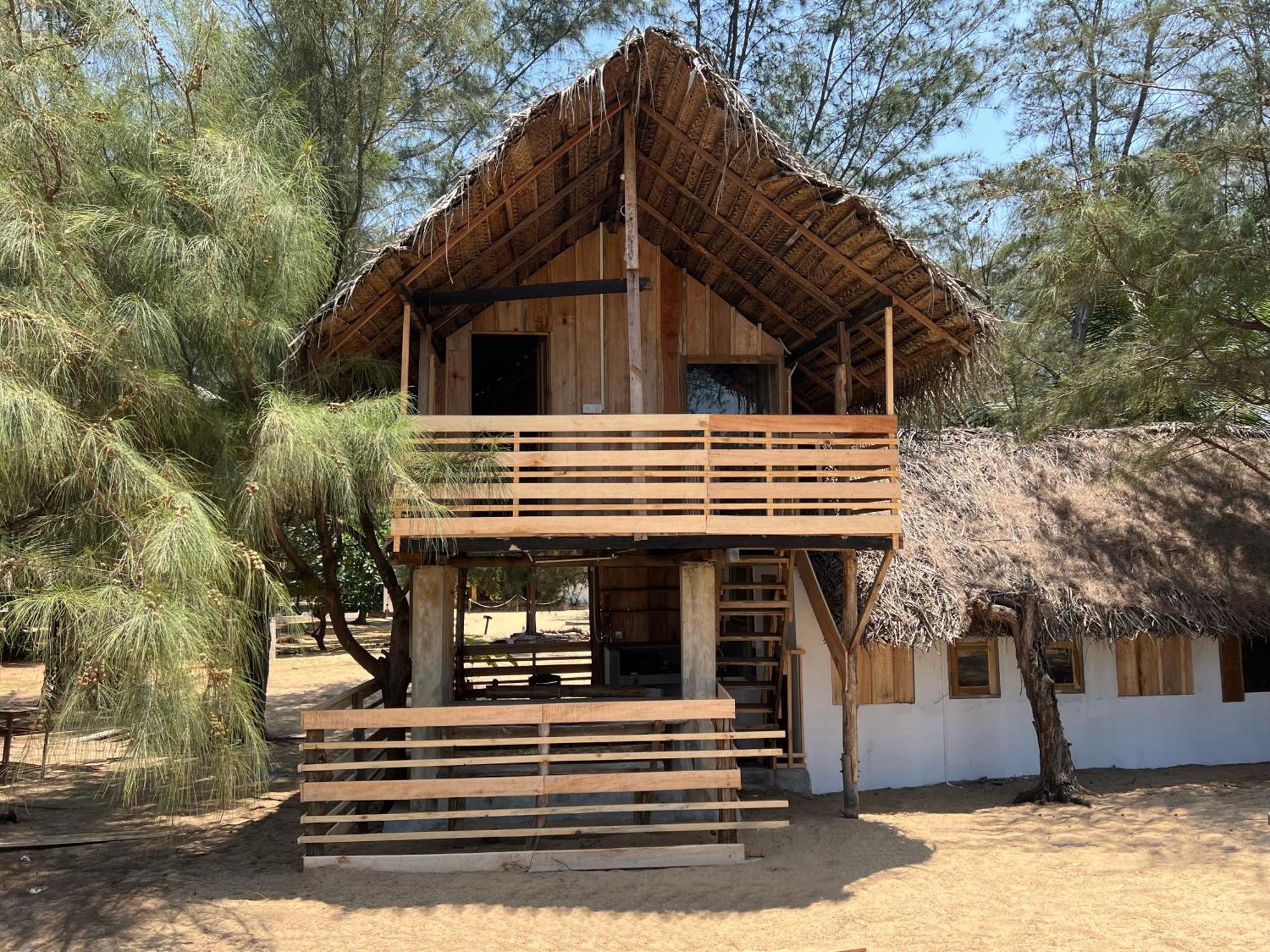 Sand Dune Beach Resort & Surf Camp Arugam Bay Exterior foto
